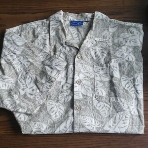 3/$20 Ocean Pacific Tan Leaf Print Button Up Shirt